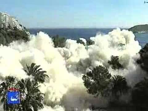 Calvia, esponjamiento hotel en Magaluf