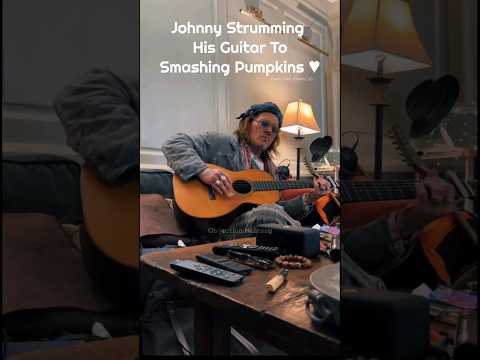 Johnny Depp Listening To Smashing Pumpkins 🌼 (Yes, he's playing a different song) #shorts