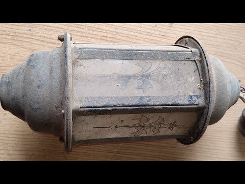 Restoration an old, dirty and rusty lantern