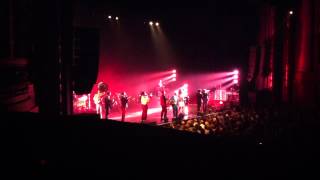 David Byrne &amp; St. Vincent play &quot;I Am an Ape&quot; - Chicago Theatre, 9/18/2012