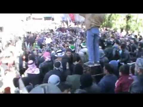 انشقاق الرقيب أول مصطفى يوسف مع عدد من رفاقه من مرتبات الفرقة الرابعة دبابات الفوج 154 مدفعية وانضمامهم إلى الجيش السوري الحر أثناء المظاهرة في جمعة "معتقلي الثورة"