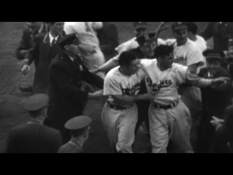 1947 WS, Gm. 4: Lavagetto doubles to win game