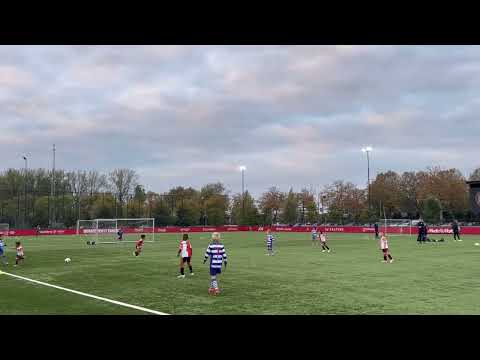 Olivier tijdens Feyenoord JO8-1 VS Oliveo JO8-1 najaar 2025 