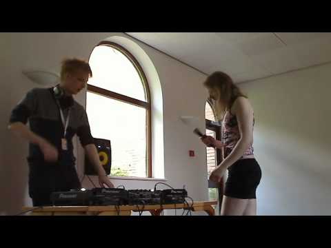 DJ Tyujia & DJ Snap - Hardstyle Jam @ Amecon 2012