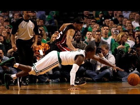 Rajon Rondo 4 points,17 assists vs Miami Heat 2010/2011 - Full Highlights - First 'Big 3' game -[HD]