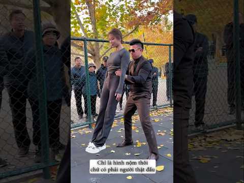 Chỉ là hình nộm thôi chứ có phải người thật đâu