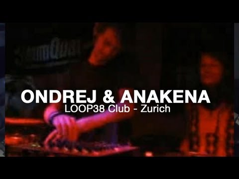 Ondrej & Anakena at Extraloop