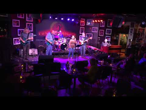 Tennessee Whiskey and Proud Mary at the Funky Biscuit 5-10-21 4K