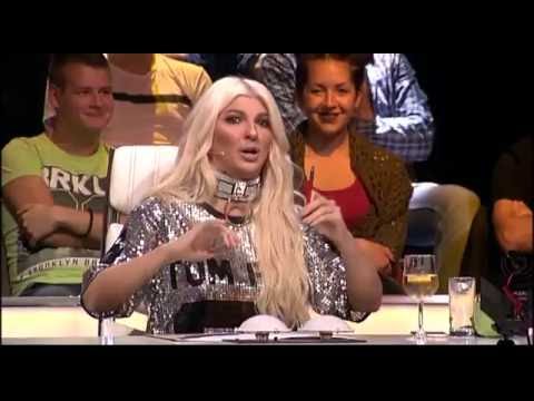 Музички настап на Фуат Исакоски на Звезде Гранда ( 03 12 2016)