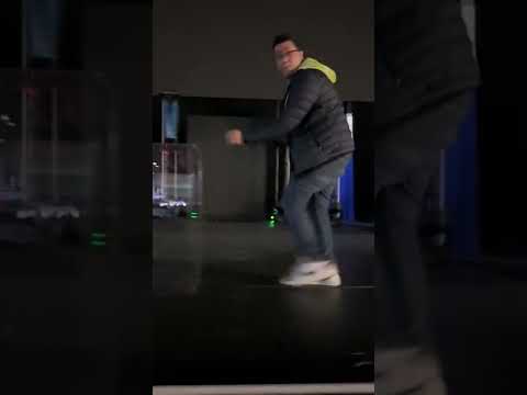 Looks like herO forgot something 🦹‍♂️