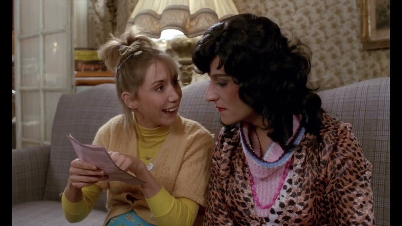 Miniature de la vidéo LE PÈRE NOËL EST UNE ORDURE | Extrait - Clash Katia / Zézette du film Le père Noël est une ordure