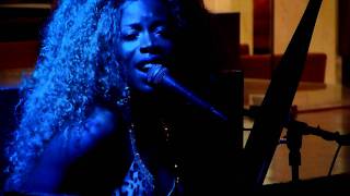 Hotel Don Carlos Marbella- Yanela Brooks en Directo