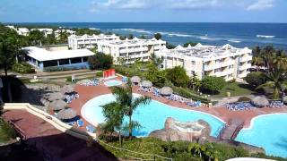 preview picture of video 'Hotasa Luperón Beach - Dominican Republic - December 24th 2010 - view from top floor'