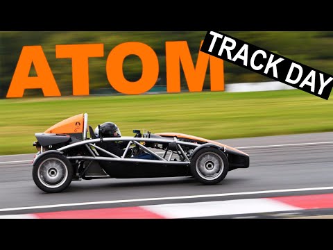 Ariel Atom tests on Bedford autodrome track day. Car review and spotting