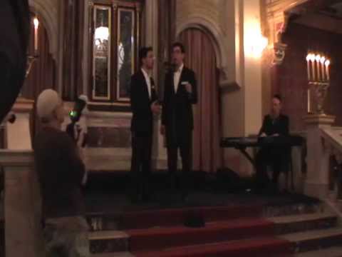 Uv'yom Hashabat sings Cantors Leizer Brook & Yaki Lower