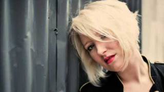 Gwyneth Herbert - Only Love Can Break Your Heart (Leap Year soundtrack)