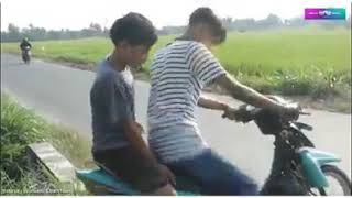 Download lagu film comedy lucu tukang ojek bar bar bang etteh team 😁 mp3 Download lagu film comedy lucu tukang ojek bar bar bang etteh team 😁 mp3