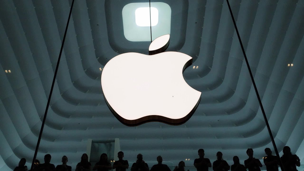 Apple Event to Put Focus on ‘Existential Risk’ of AI Struggles