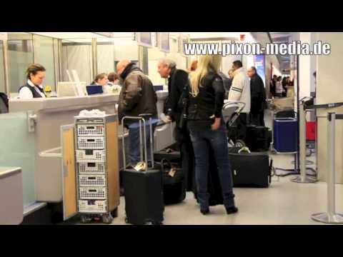 Bonnie Tyler am Flughafen Berlin Tegeln