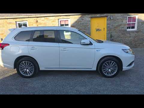 Mitsubishi Outlander 2020 PHEV 4WD - Image 2