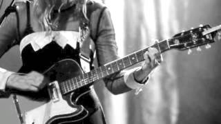 Kandle's guitar thief! "Oh Great" Ive been robbed!