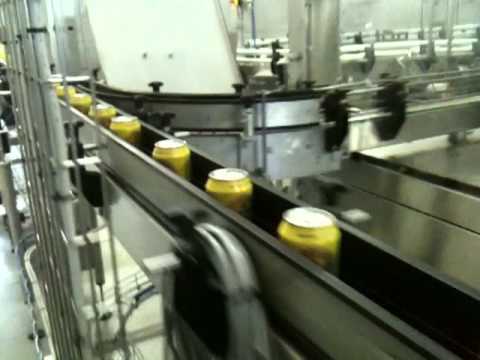 Okkara Páskir verður tappað á dós.MOV