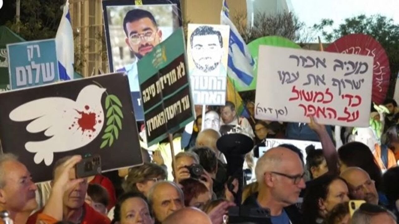 Israele, manifestazione contro la richiesta della grazia di Netanyahu