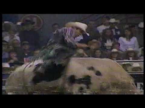 Adriano Moraes vs Panhandle Slim - 96 PBR Guthrie (91 pts)