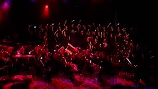 Proms in de Peel 2002: Love Shine a Light