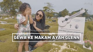 Download lagu For the First Time, Gewa Visits Glenn Fredly's Father's Grave mp3