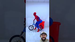 Homem aranha faz coringa sentir o cheiro ruim 😂😂😂 #shorts #spiderman
