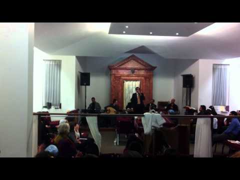 Hazan Yohai Cohen singing "Sawach"