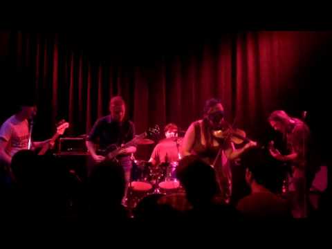 New City Gypsy - Origami Crane (clip) Live, Skully's, 4-30-10