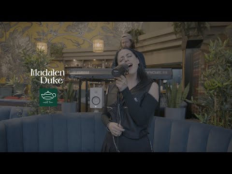 Vancouver Sessions : Madalen Duke - "Talk Back" at Cold Tea (Live-Performance)