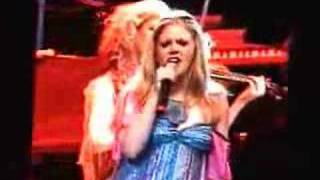 Dixie Chicks - Tonight The Heartache&#39;s On Me (live)