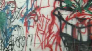 preview picture of video 'Graffiti Attacks Car Wash'