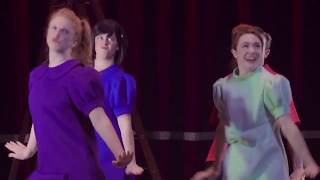 Linus and Lucy Dance - A Charlie Brown Christmas Live On Stage