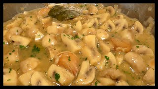 Champiñones al vino blanco.