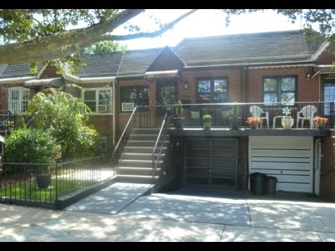 Welcome to 1718 Stuart Street...