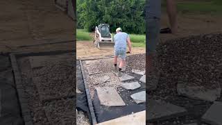 DIY Gravel and Flagstone Patio #patio #flagstone #diy