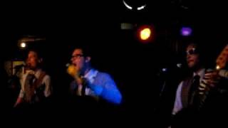 Mayer Hawthorne - Make Her Mine (live in Sydney, 2010)
