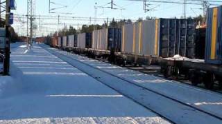 preview picture of video 'containertrain arrives iisalmi'