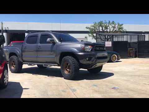 Toyota Tacoma Leveled With Volk Racing TE37X & 33” Tires