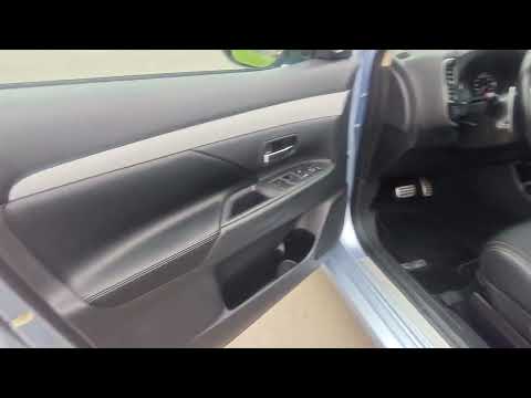 Mitsubishi Outlander 2014 — photo 32
