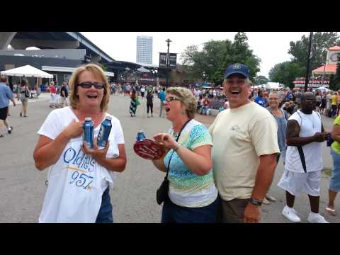 The Oldies 95.7 Singers @ Summerfest 2013