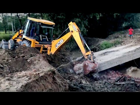 Bridge Construction, JCB Backhoe 3DX Super Machine Demolishing Old Bridge