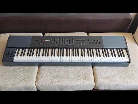 M-Audio Oxygen 88 MIDI Keyboard Controller Fully-Weighted Hammer-Action 88-keys image 18