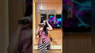 Download lagu Goyang hot biduan dangdut mp3