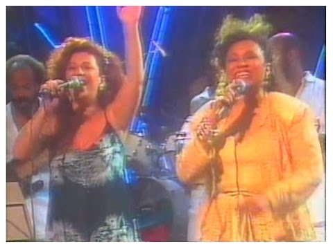 BETH CARVALHO COM ALCIONE 1986 MALANDO SOU EU