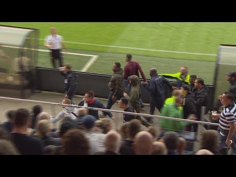 Beelden van de ongeregeldheden bij de Mini-Klassieker